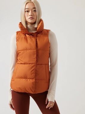Athleta Downtown Puffer Vest